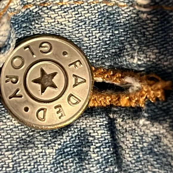 ⭐️ Faded Glory vintage light wash denim jeans high rise women 12